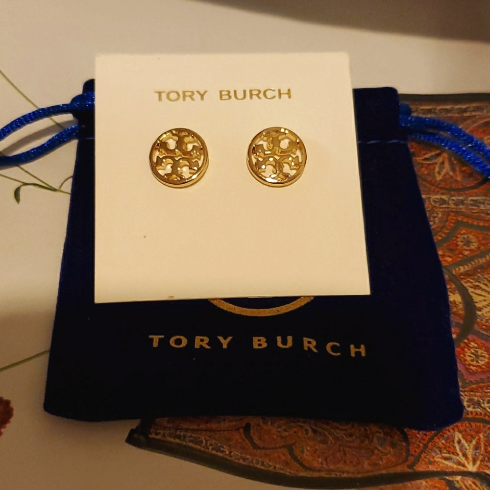 Tory Burch Earrings Circle T logo - Picture 1 of 12